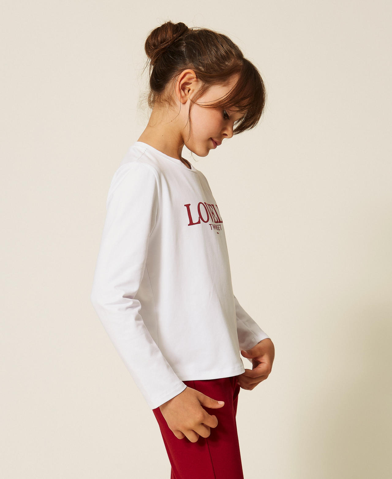 T-Shirt in Regular-Fit mit Flockdruck Off White / Lovely Red Ruby M&auml;dchen 262GJ2263_13865_02