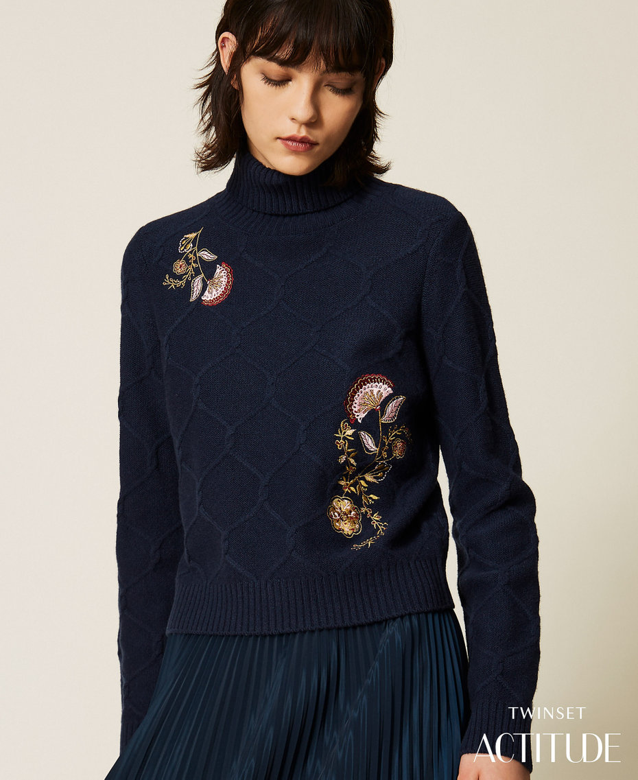 Turtleneck wool jumper with floral embroidery Blue Paint Woman 262AP3190_13182_PA