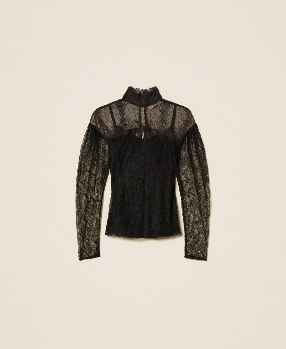 Lace blouse with ruffles