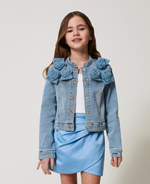 Denim jacket with roses