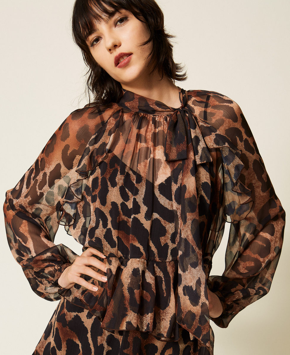 Vestido corto de gasa animal print