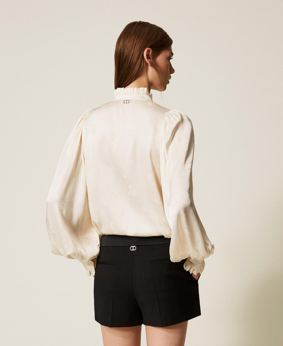 Shorts with satin details Black Woman 252TT2125_00006_03