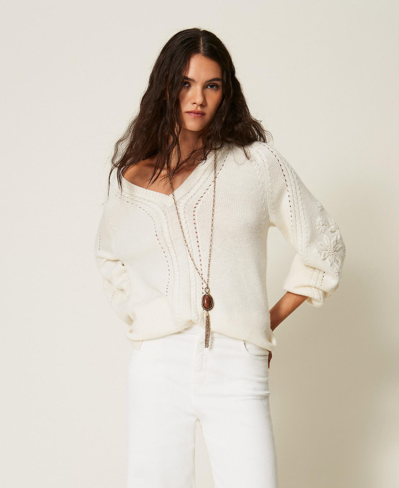 Pull en laine mélangée avec broderie