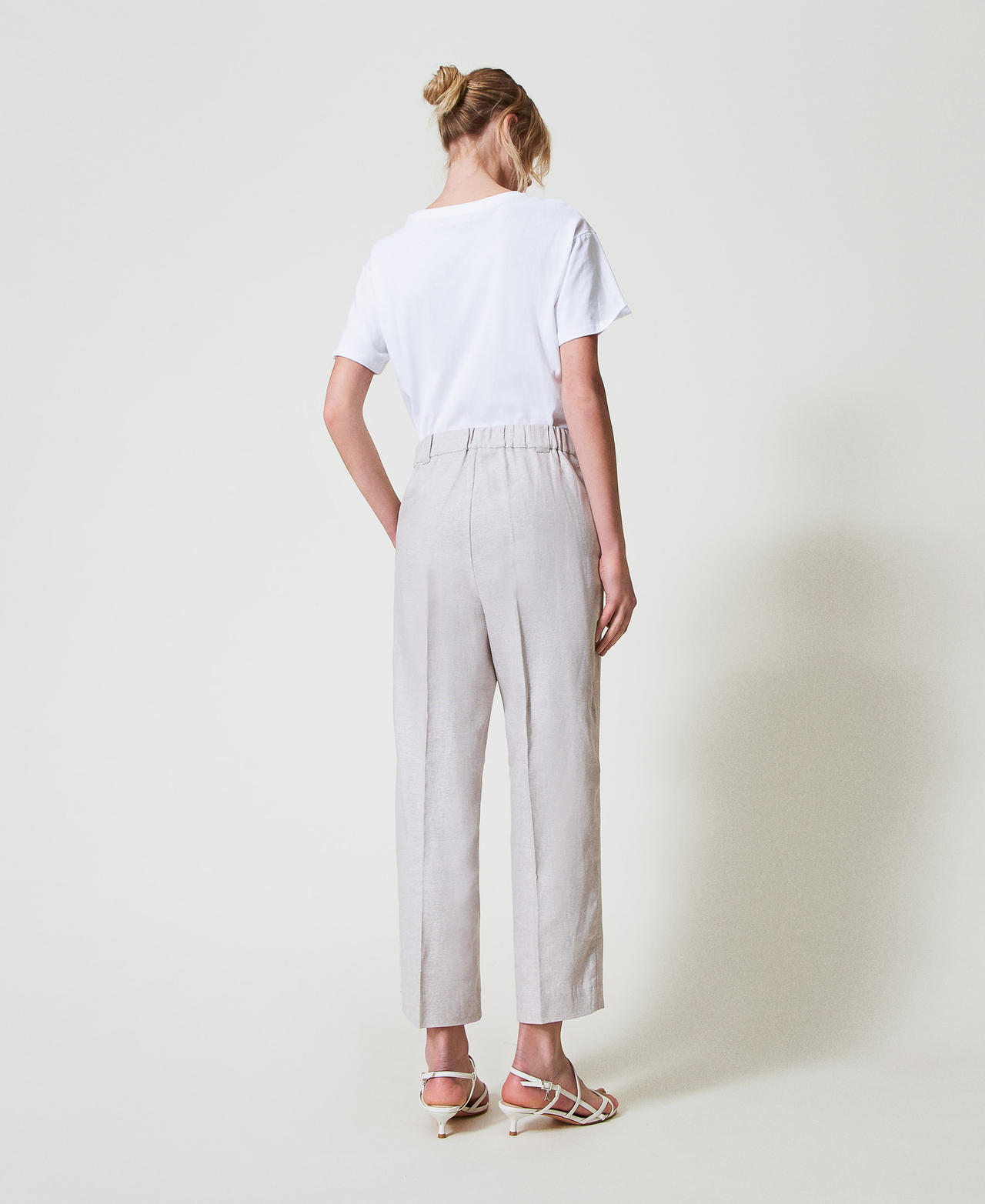 Linen blend trousers with pleats Textured Angora Woman 251AP2472_12325_02