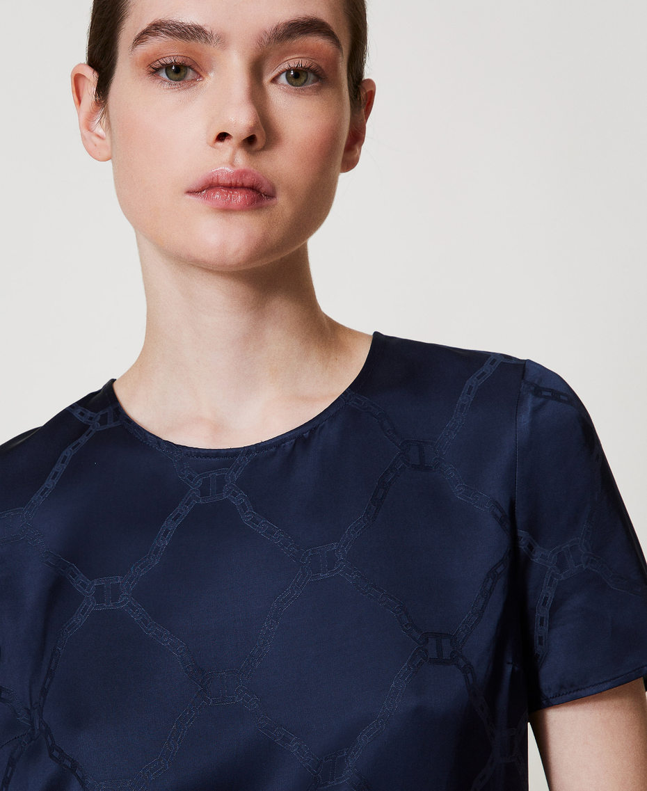 Bluse aus „Oval T“-Jacquard Indigo Frau 251TP2012_00384_08
