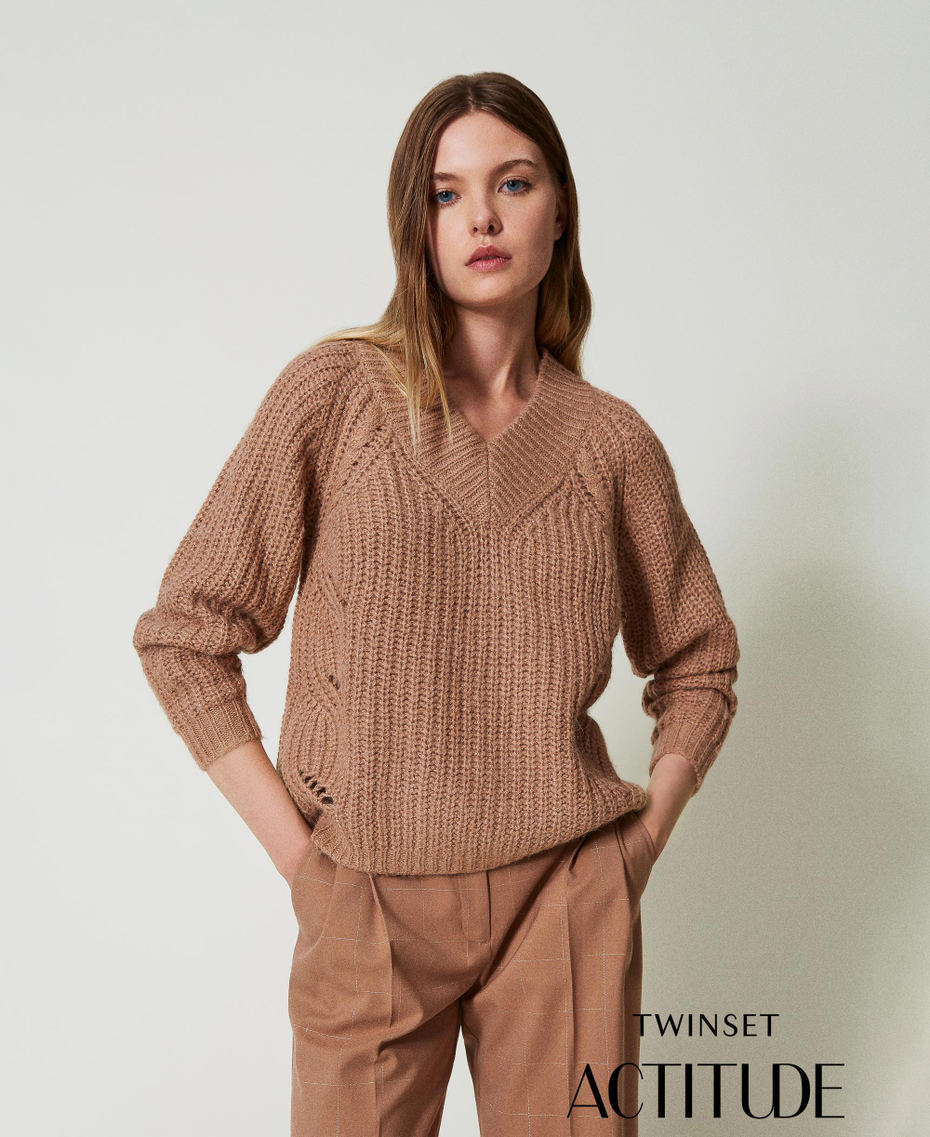 Pull c&ocirc;tel&eacute; avec torsades Marron &laquo;&nbsp;Beaver&nbsp;&raquo; Femme 242AT3213_11960_01