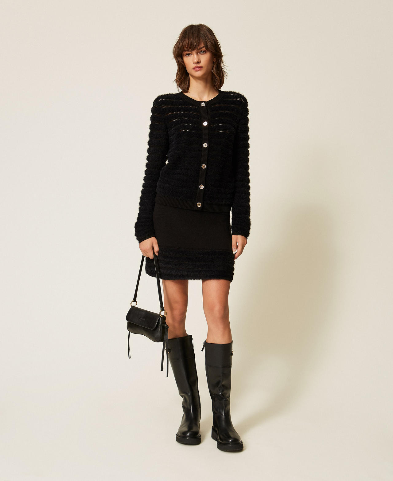 Knitted jacket with gold-tone buttons Black Woman 262AP3032_00006_01