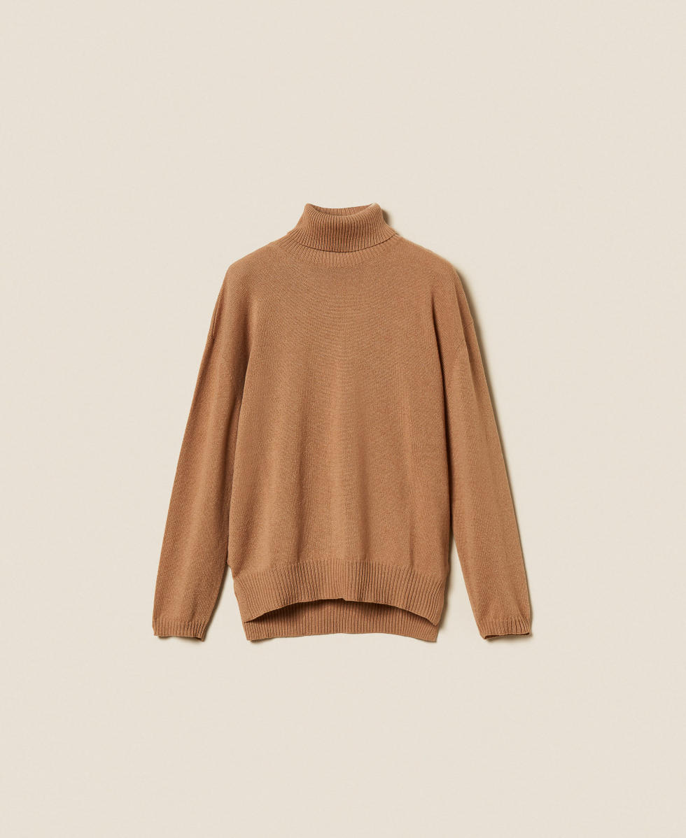 Cashmere turtle neck jumper