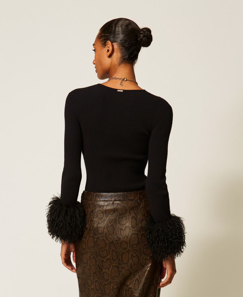 Maglia a coste con faux fur Nero Donna 262TT3261_00006_03