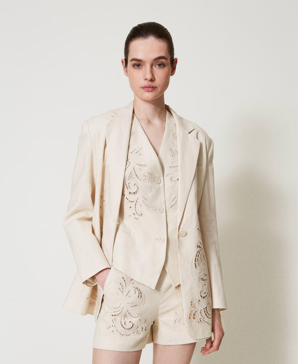 Linen blend shorts with embroidery