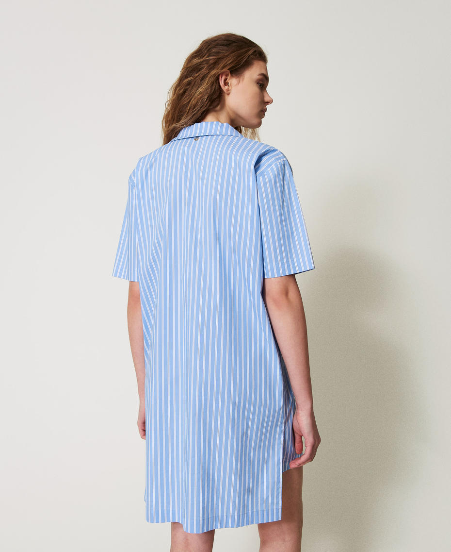 Camicia da notte a righe