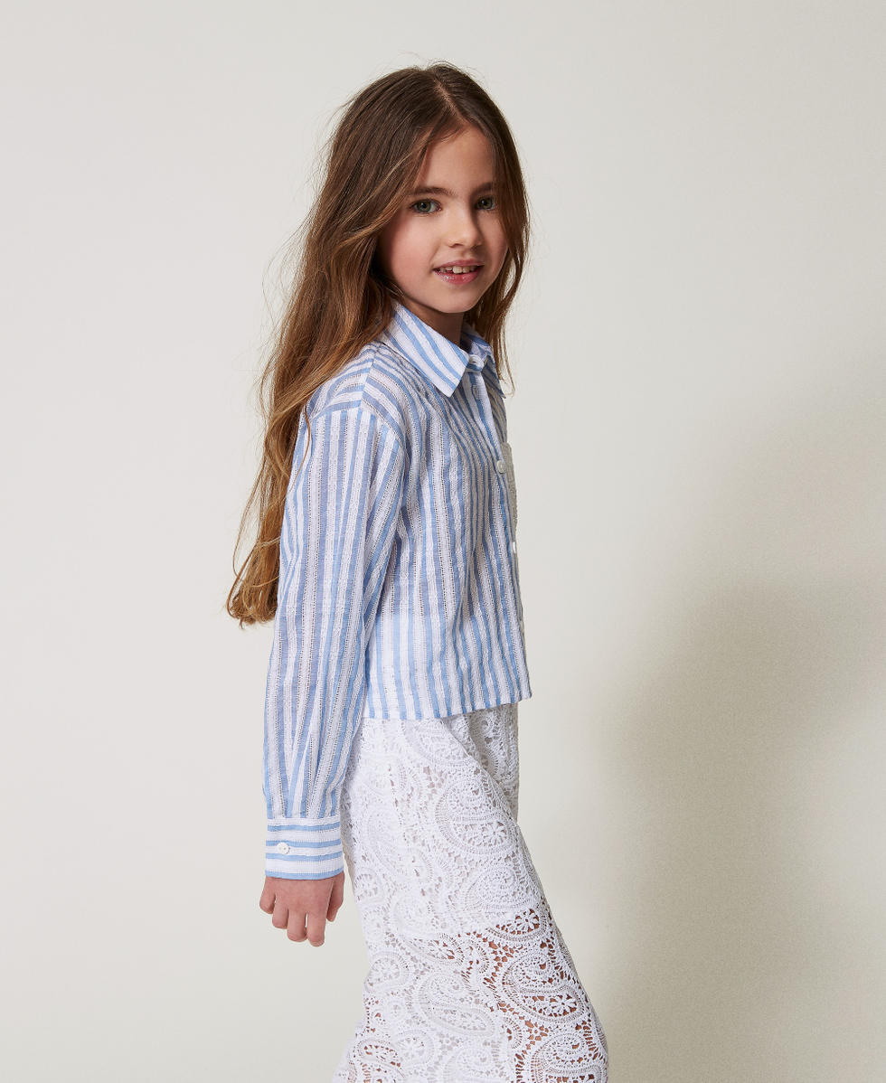 Camicia cropped in mussola e macram&egrave; Riga Paper Blue / Ice Bambina 251GJ2472_12208_02