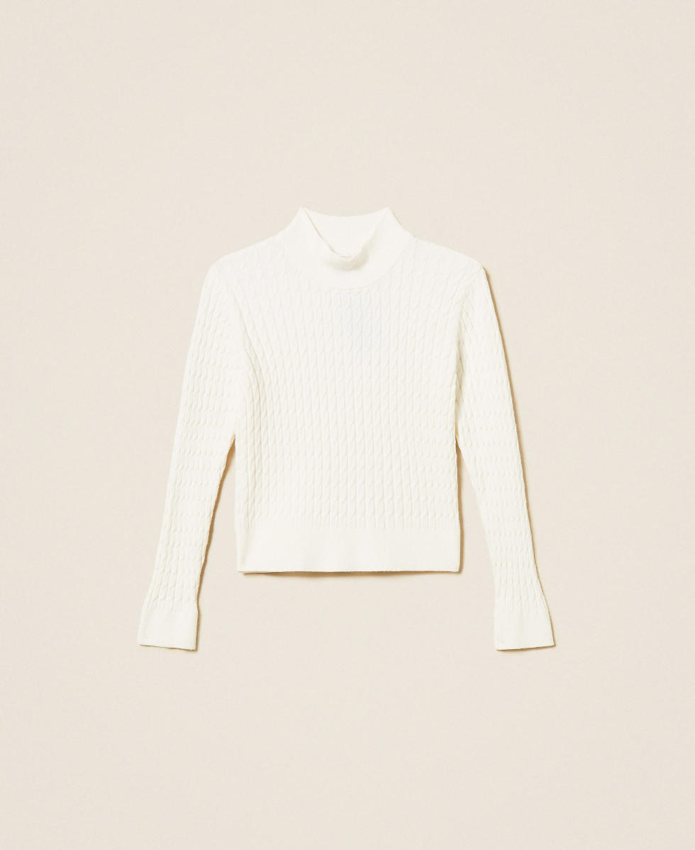 Fitted cable knit jumper