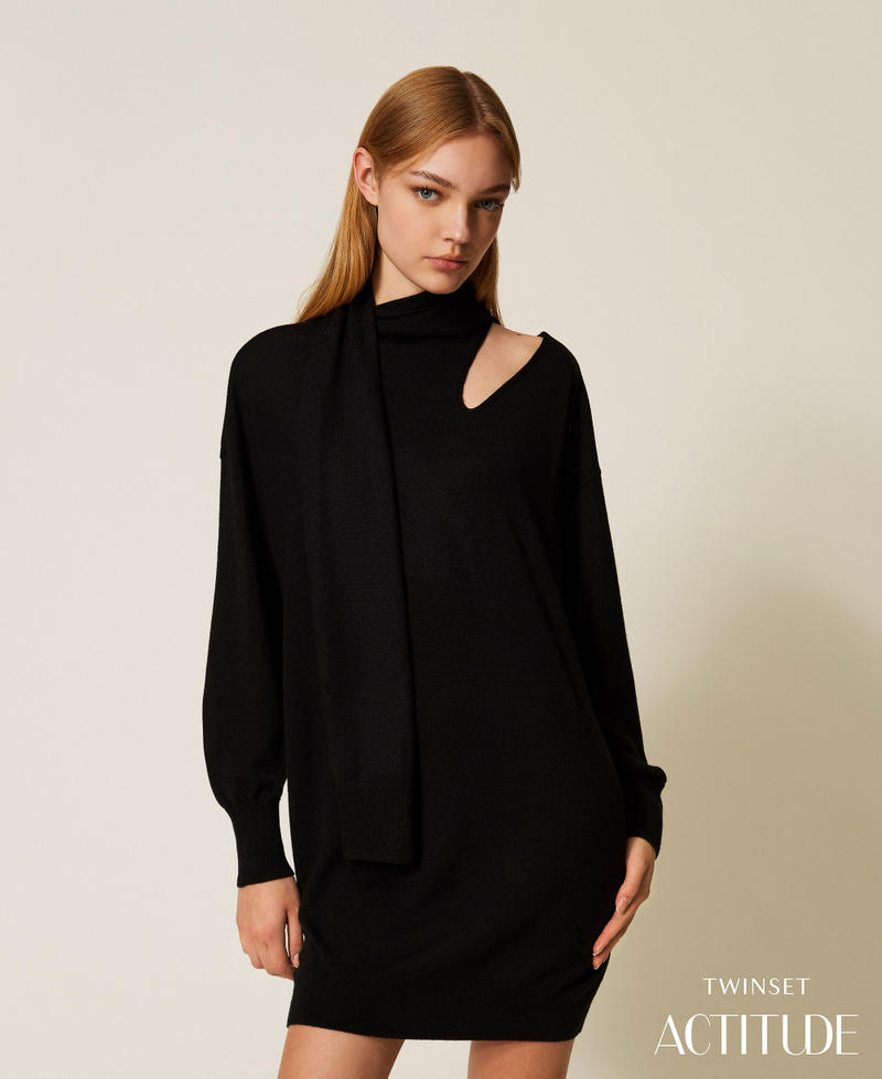 Abito corto in misto lana con cut-out Nero Donna 252AT3100_00006_PA