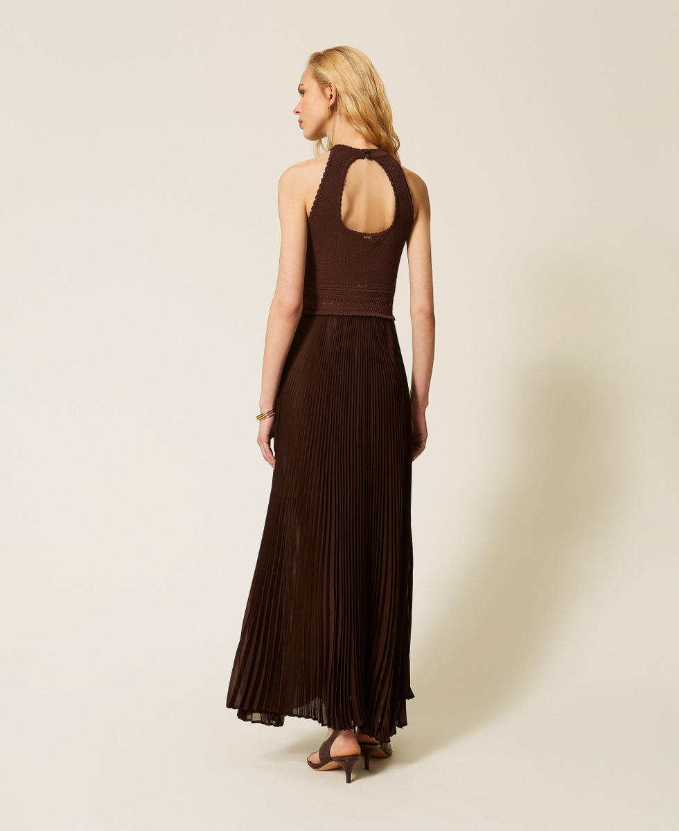 Robe longue en maille et cr&ecirc;pe georgette pliss&eacute; Coffee Liqueur Femme 261TT3191_12110_03