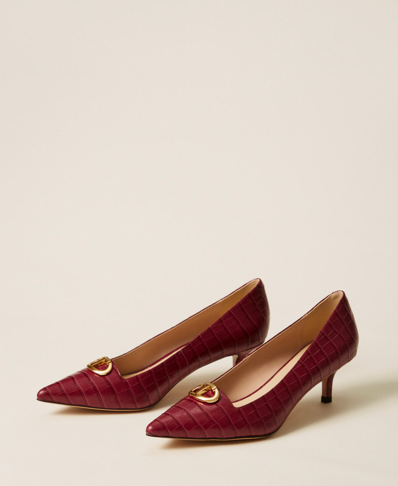 Crocodile print court shoes with Oval T Venetian Red Woman 252TCP040_00740_02