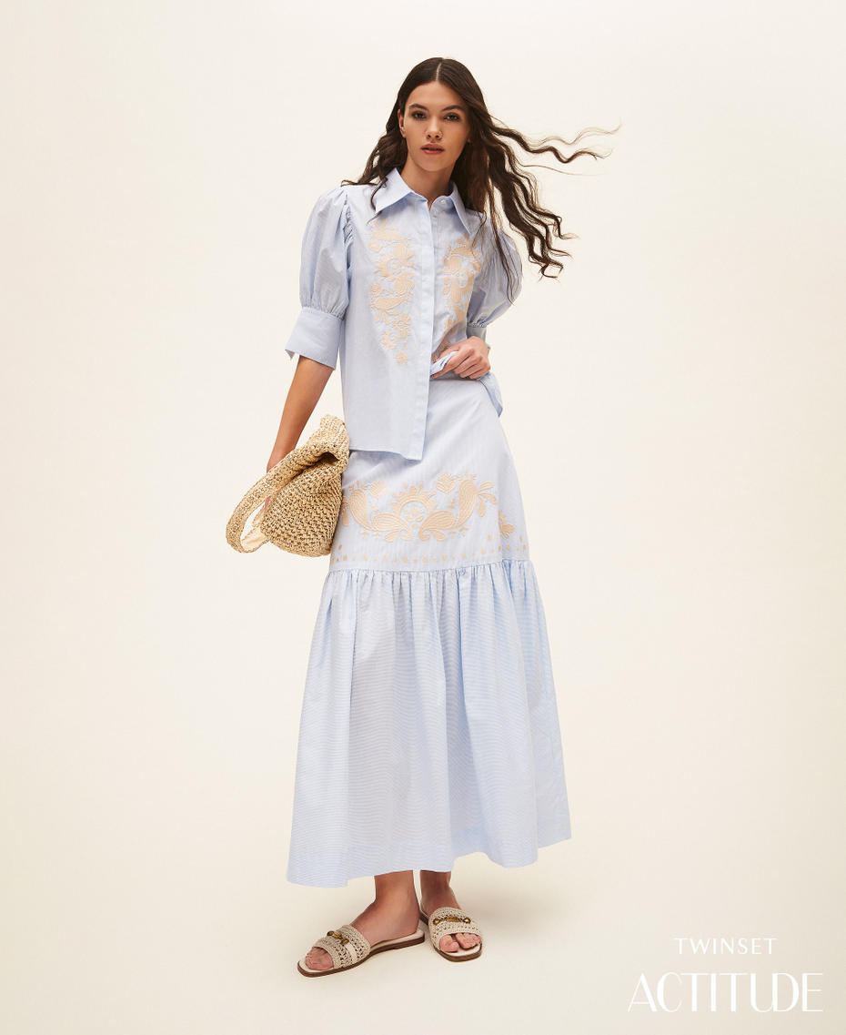 Gonna lunga a righe con balza e ricamo Off White / Light Blue Embroidery Pinstripe Donna 261AT2031_13391_PA