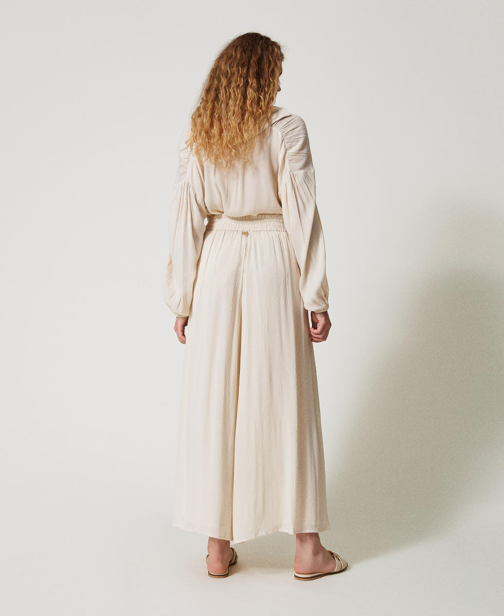 Pantalones palazzo de crep&eacute; Almond Beige Mujer 251LM2GDD_12363_03