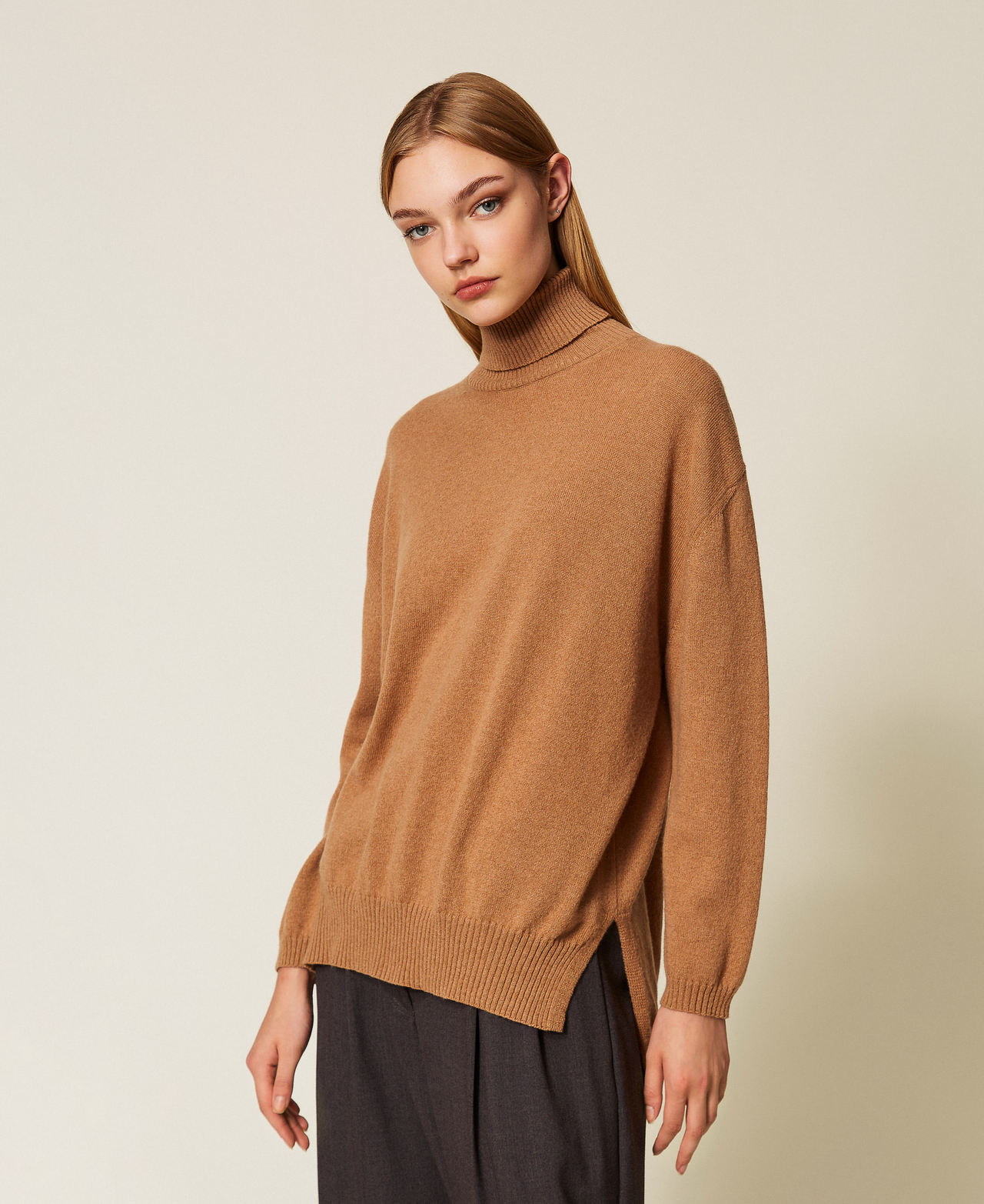 Cashmere turtle neck jumper Light Alpaca Brown Woman 252TT3533_12926_01