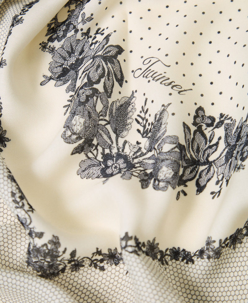 Kefiah with polka dot and lace print Black/Mother of Pearl Lace And Flowers Print Woman 262TA4750_13947_02