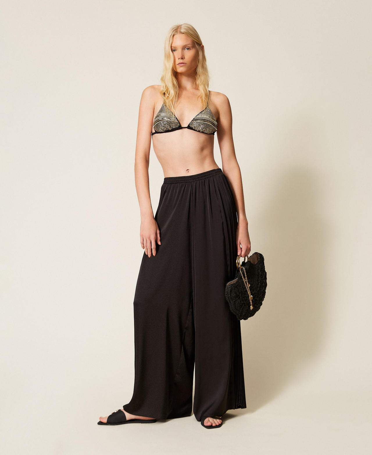 Pantalon ample avec empiècements plissés