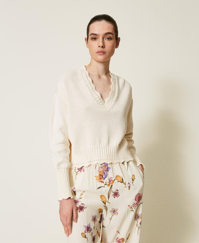 Pullover mit Bogenrändern Perlmutt Frau 251TP3160_00059_01