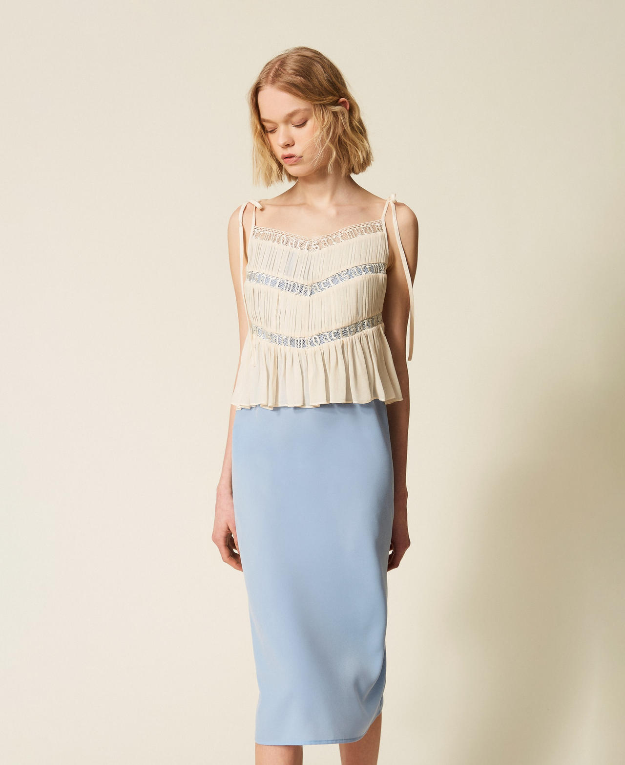 Abito longuette MYFO con pizzo e pieghe Bicolor Placid Blue / Bianco "Neve" Donna 261AQ2094_13511_01