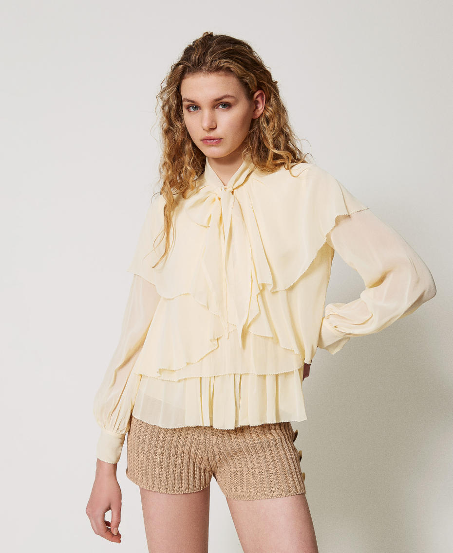 Blusa in georgette con balze Vanilla Donna 251TP2742_12143_01