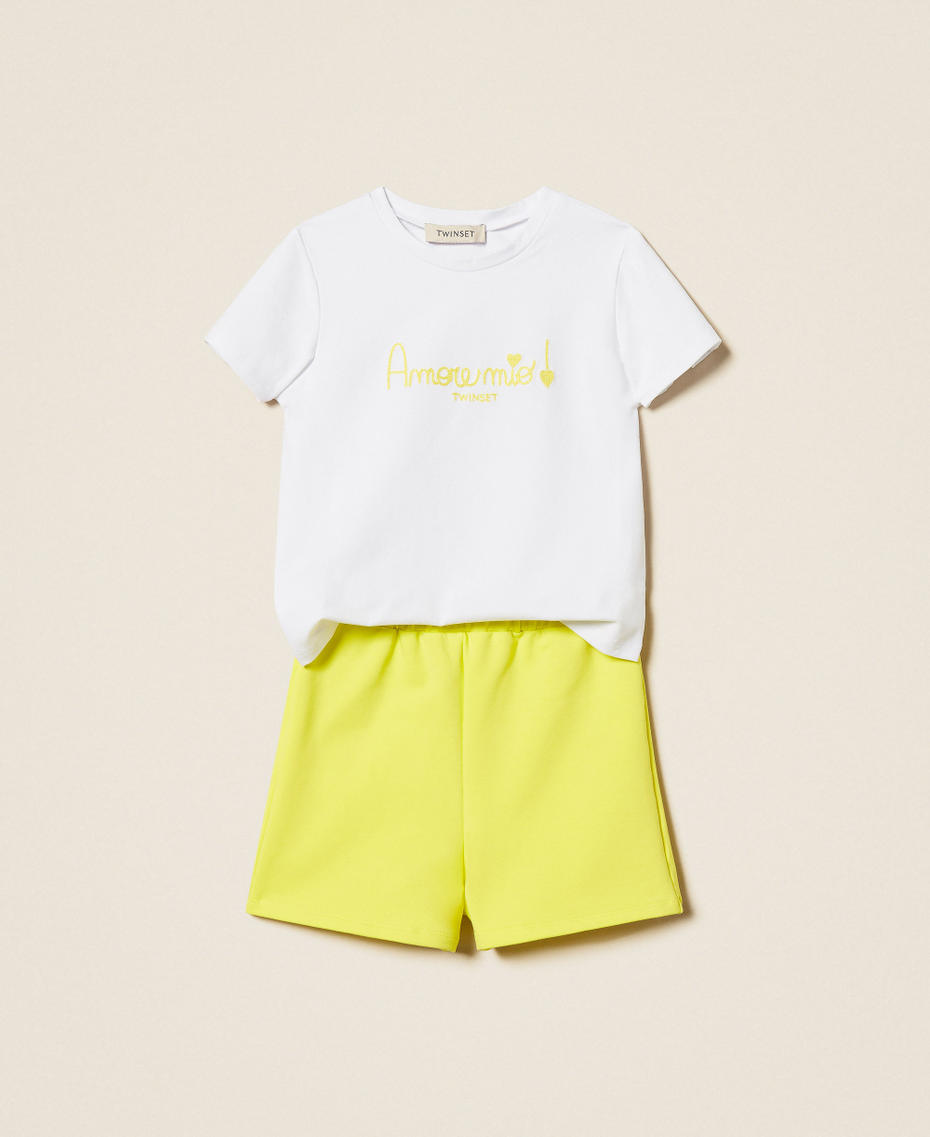 T-shirt pour fille avec broderie et short en molleton