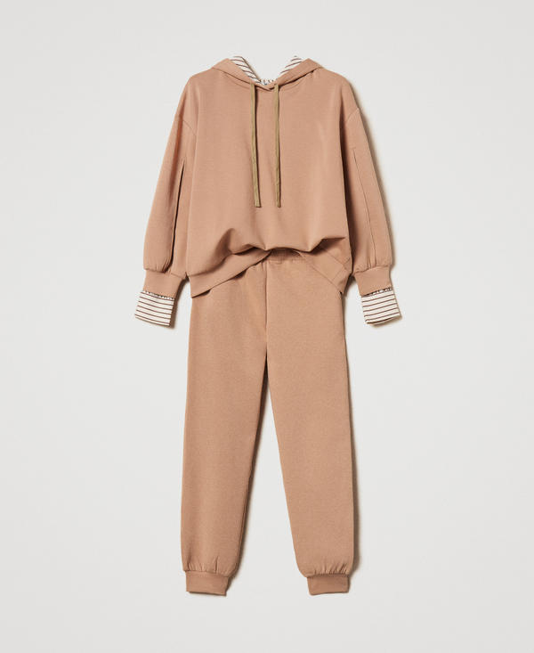 Sweatshirt und Joggers aus Scuba