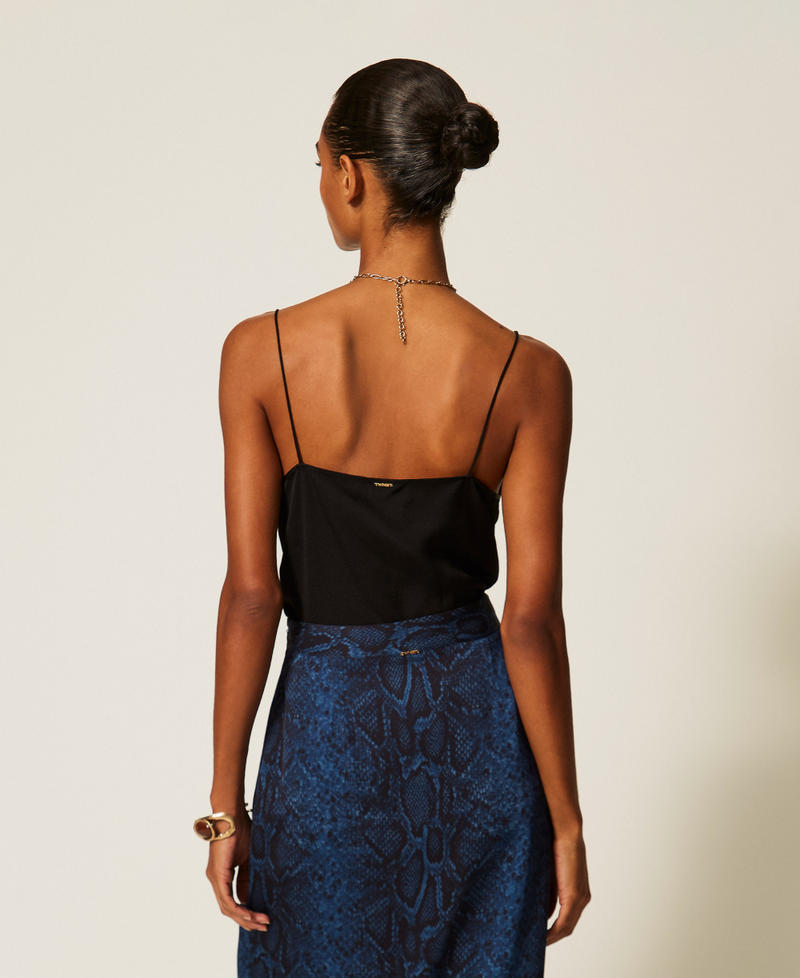 Top aus Satin mit Stickerei Schwarz Frau 262TT2451_00006_03