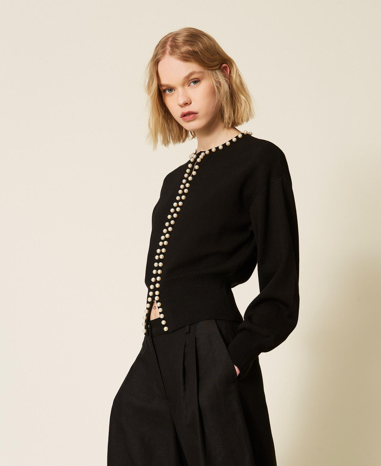 Cardigan avec perles brod&eacute;es Noir Femme 261LL3CBB_00006_02