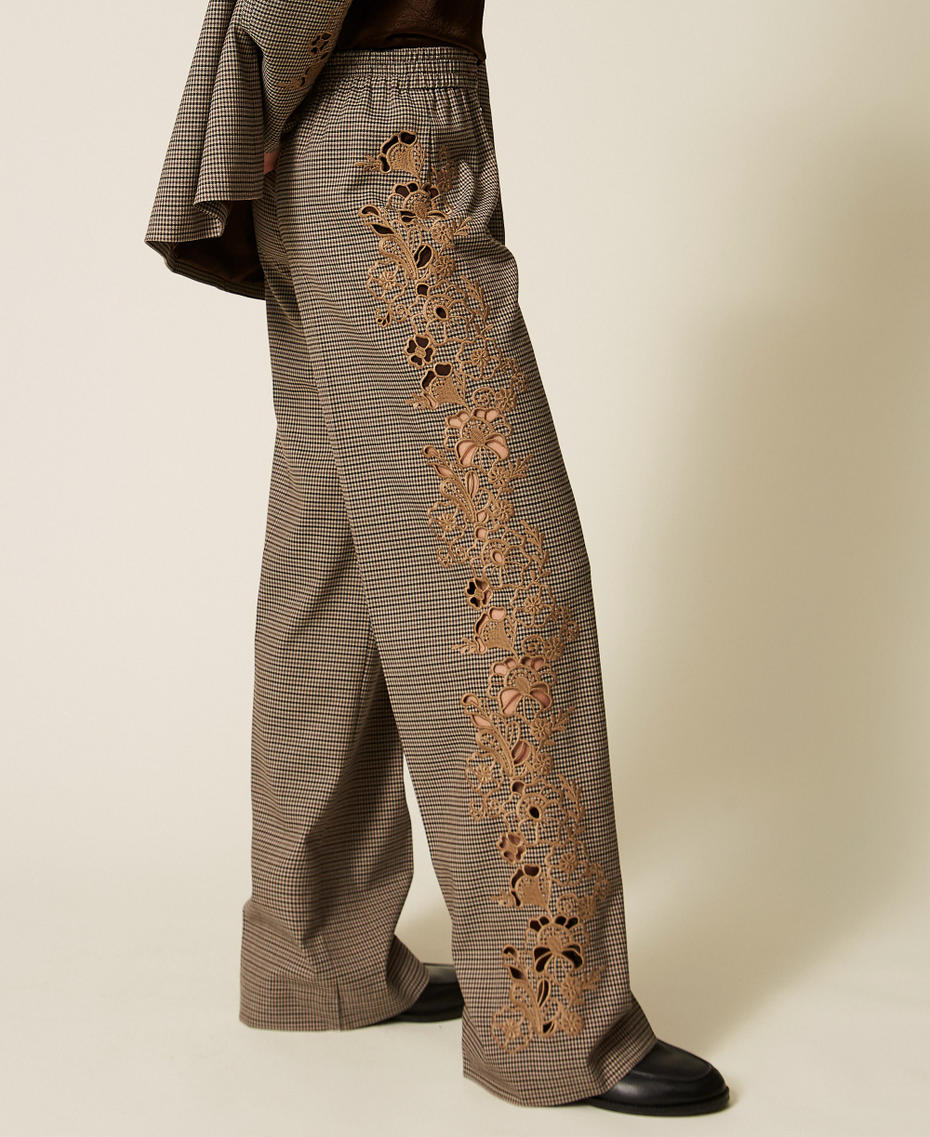 Houndstooth palazzo trousers with embroidery "Oak" Beige/Darkness Brown Houndstooth Woman 262TP2631_13828_04