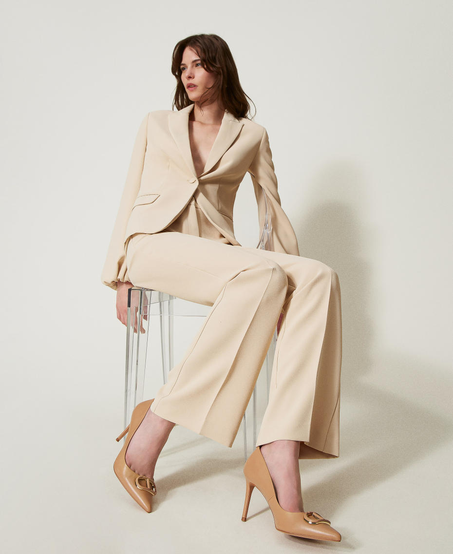 Décolleté in pelle con Oval T Camel Donna 251TCP060_00044_T0