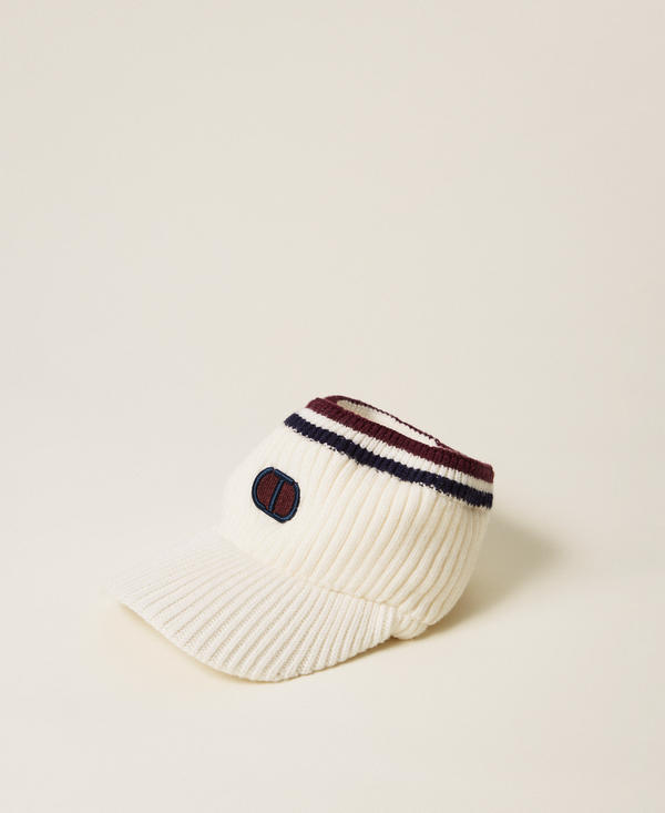 Knit beanie with visor and Oval T