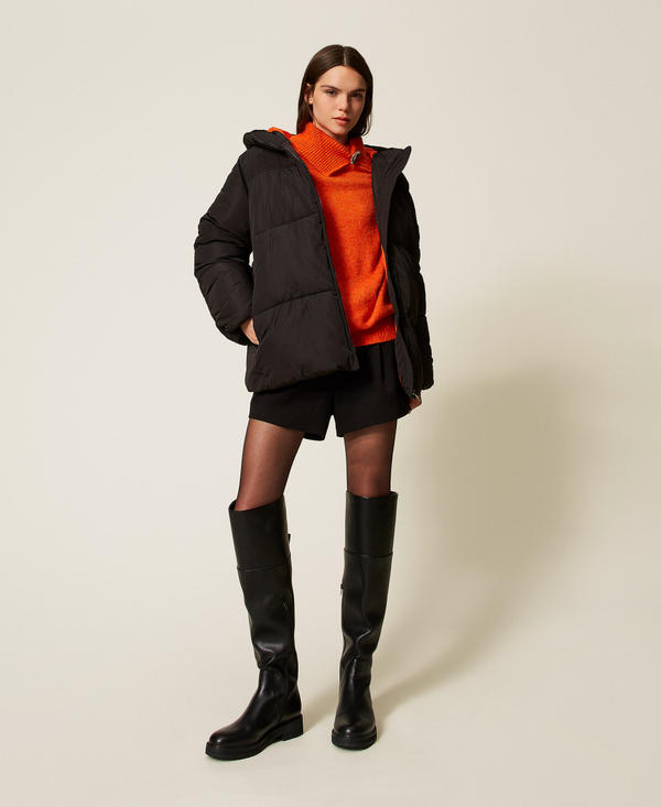 High boots with logo