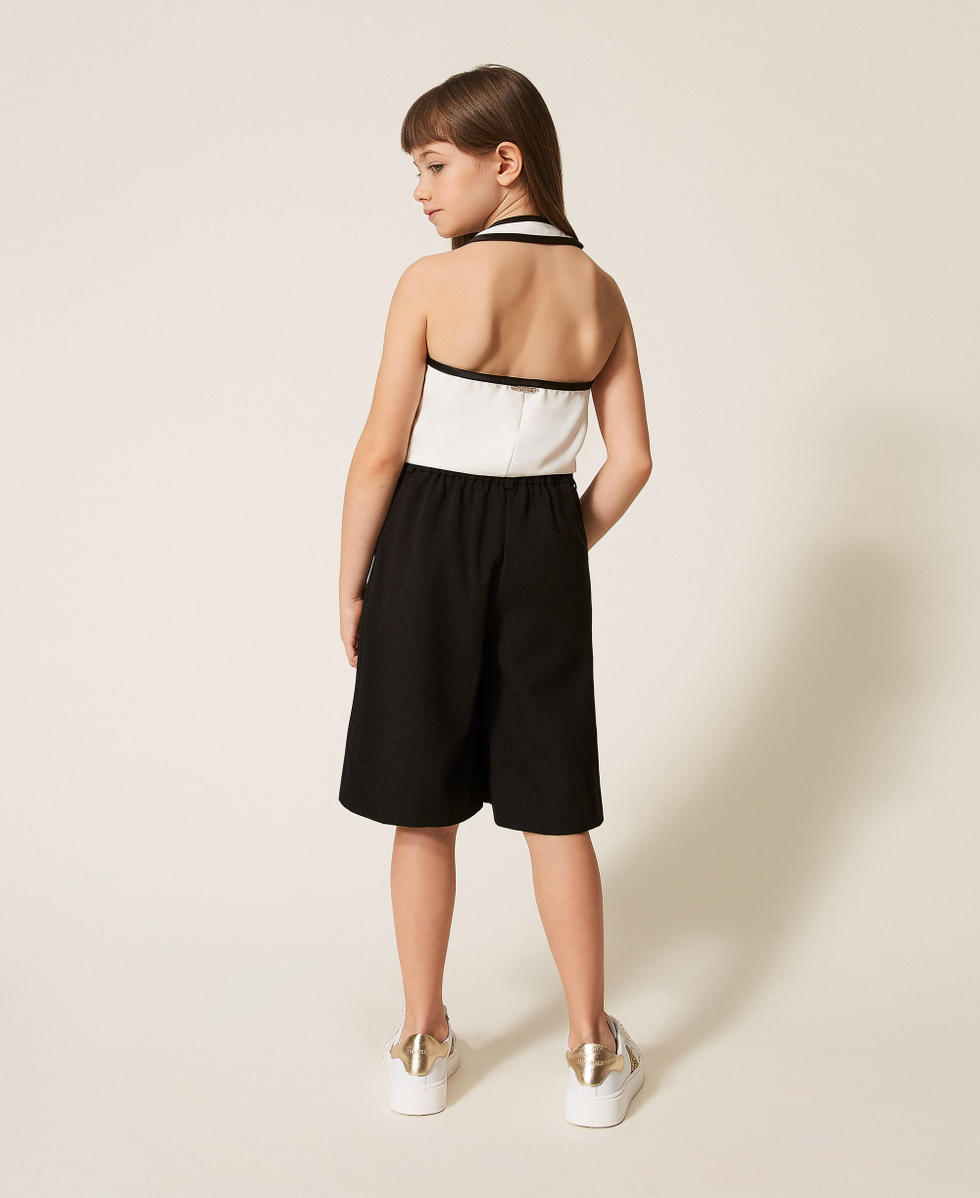 Bermudashorts aus Crêpe mit Bundfalten Schwarz Mädchen 261GJ2Q57_00006_03