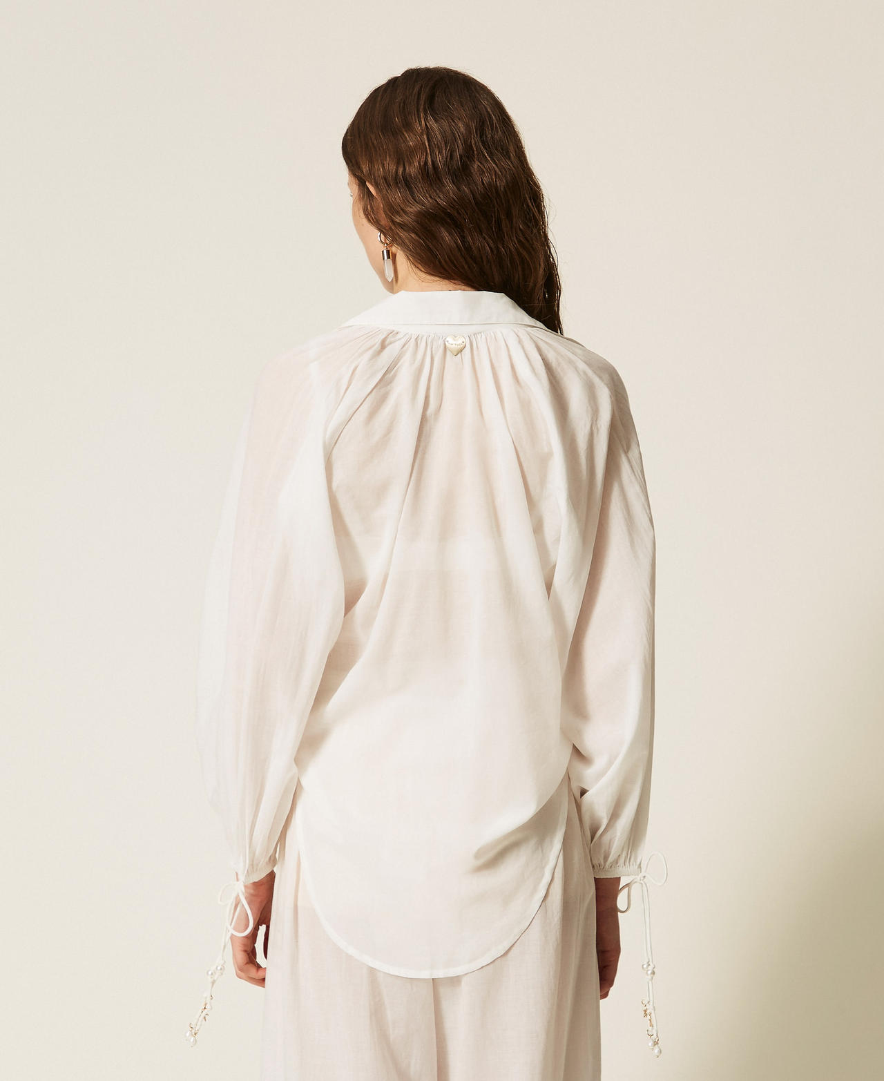 Muslin shirt with bow Off White Woman 261LM2RAA_00526_03