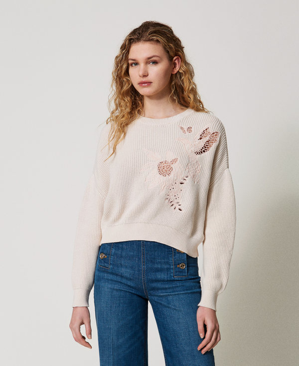 Pullover mit intarsierter Stickerei