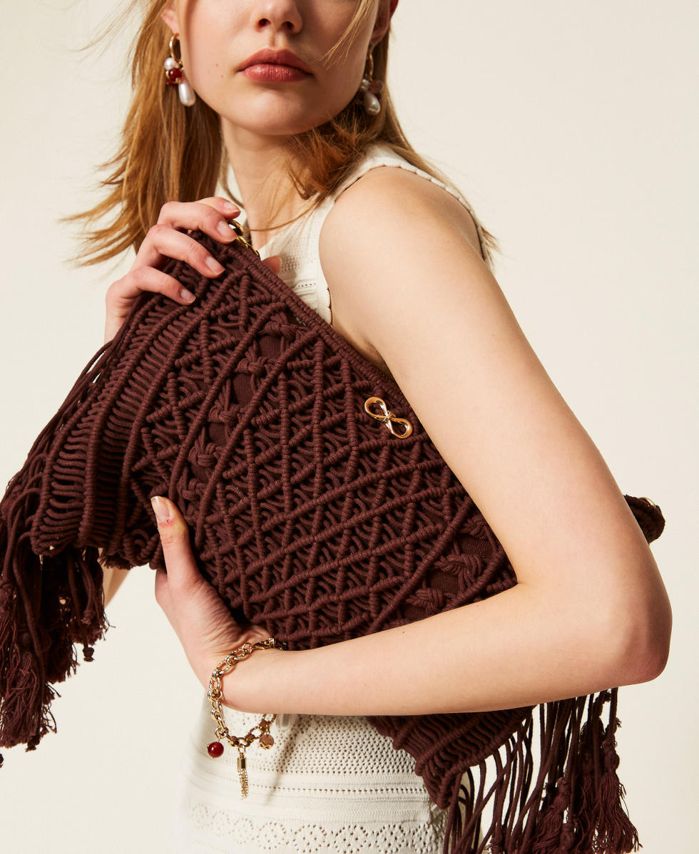 Crochet hobo bag with fringes