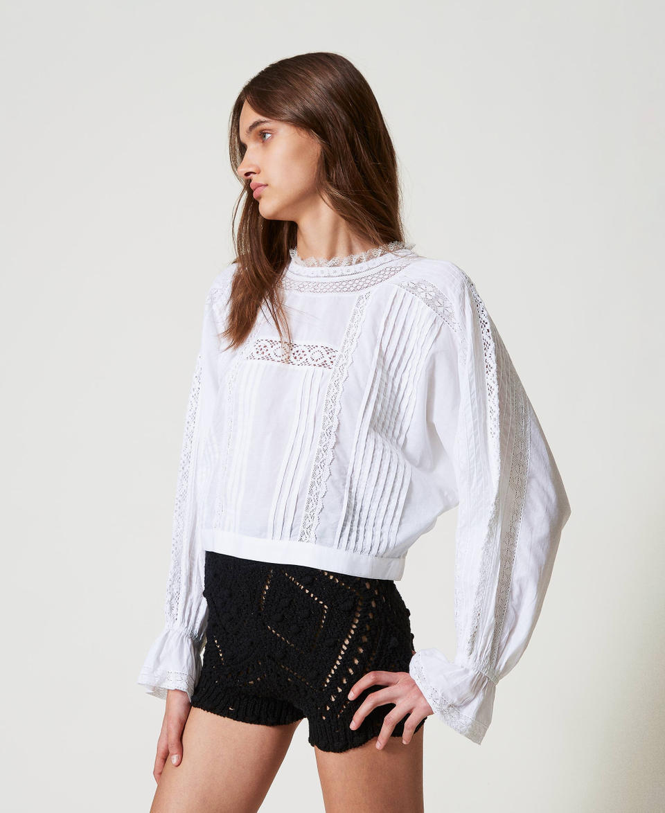 Openwork knit shorts Black Woman 251TP3542_00006_02