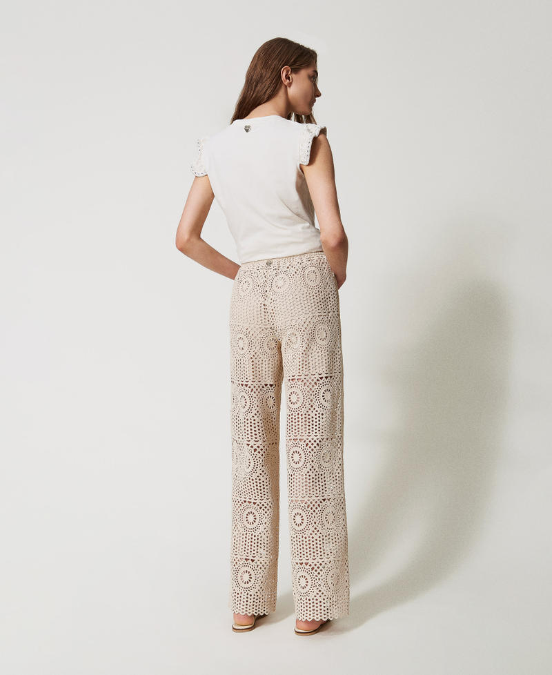 Geh&auml;kelte Palazzohose Almond Beige Frau 251LM2CEE_12363_03