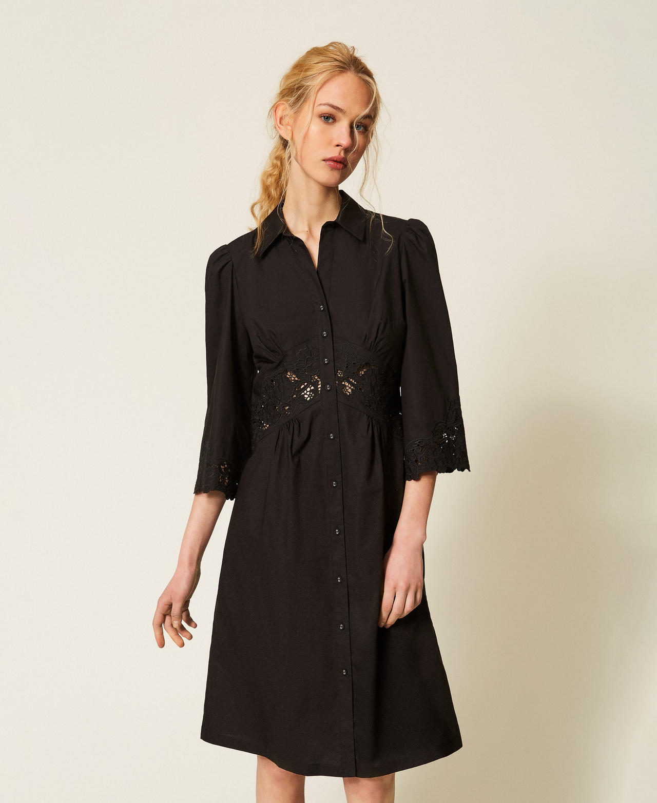 Robe midi en popeline et broderie anglaise