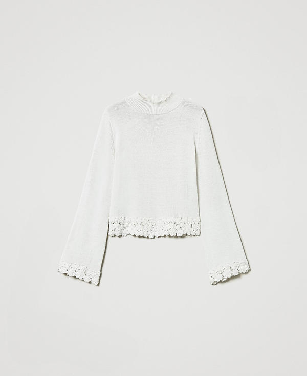 Stehkragenpullover aus Wollmischung mit Stickerei