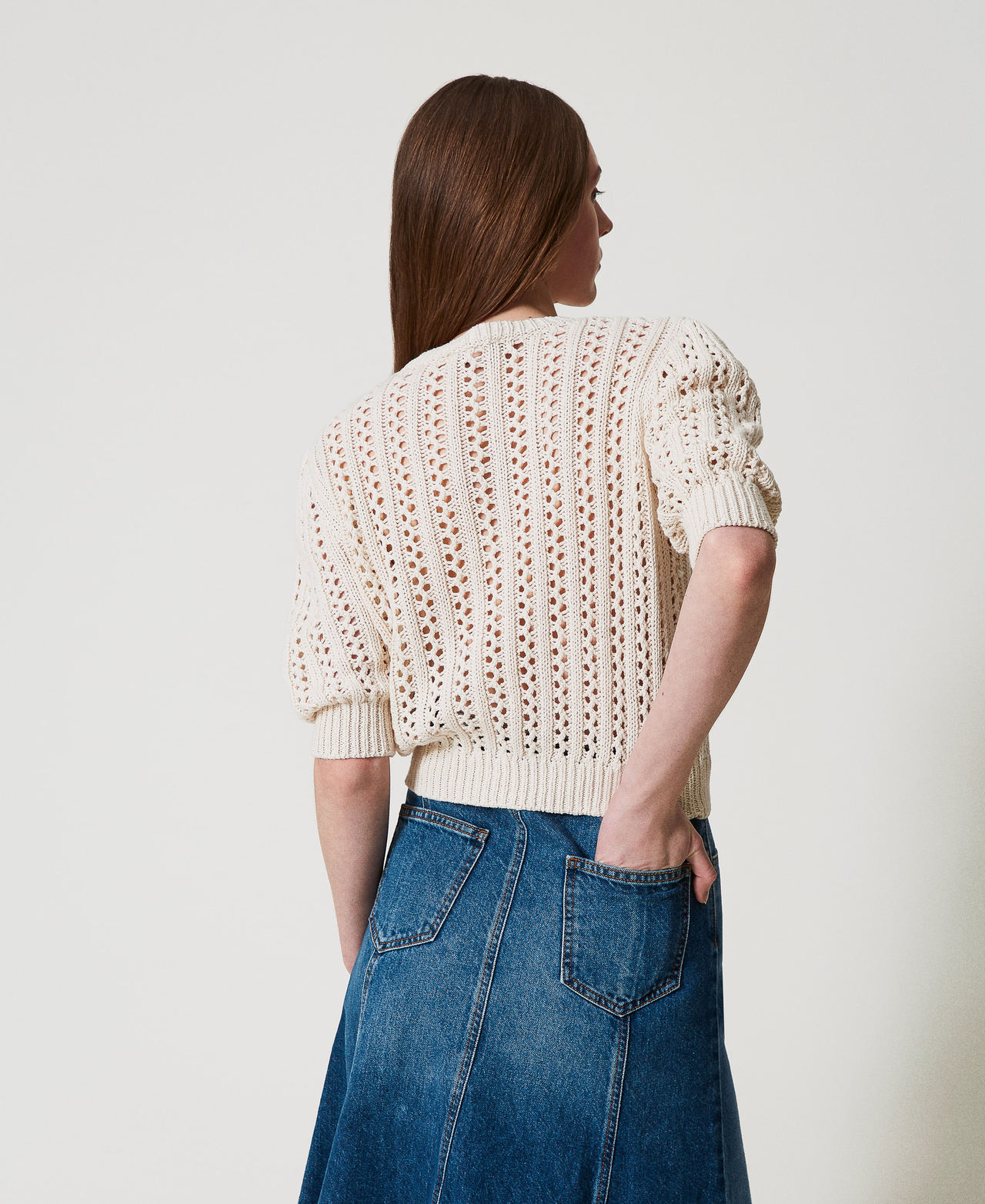 Jumper with crochet brooch Dark Mother-of-Pearl Woman 251TP3361_02952_03