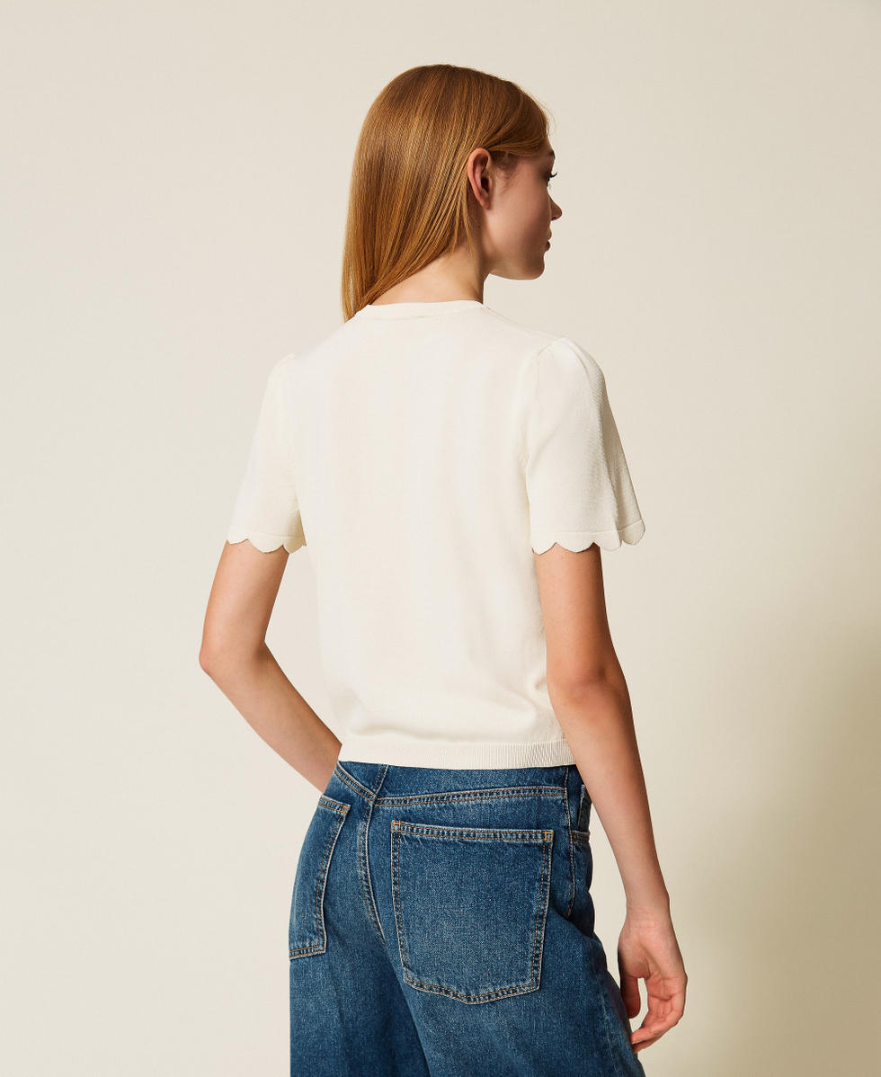 Scalloped sweater with Oval T buttons "Parchment" Beige Woman 252TP3203_07222_04