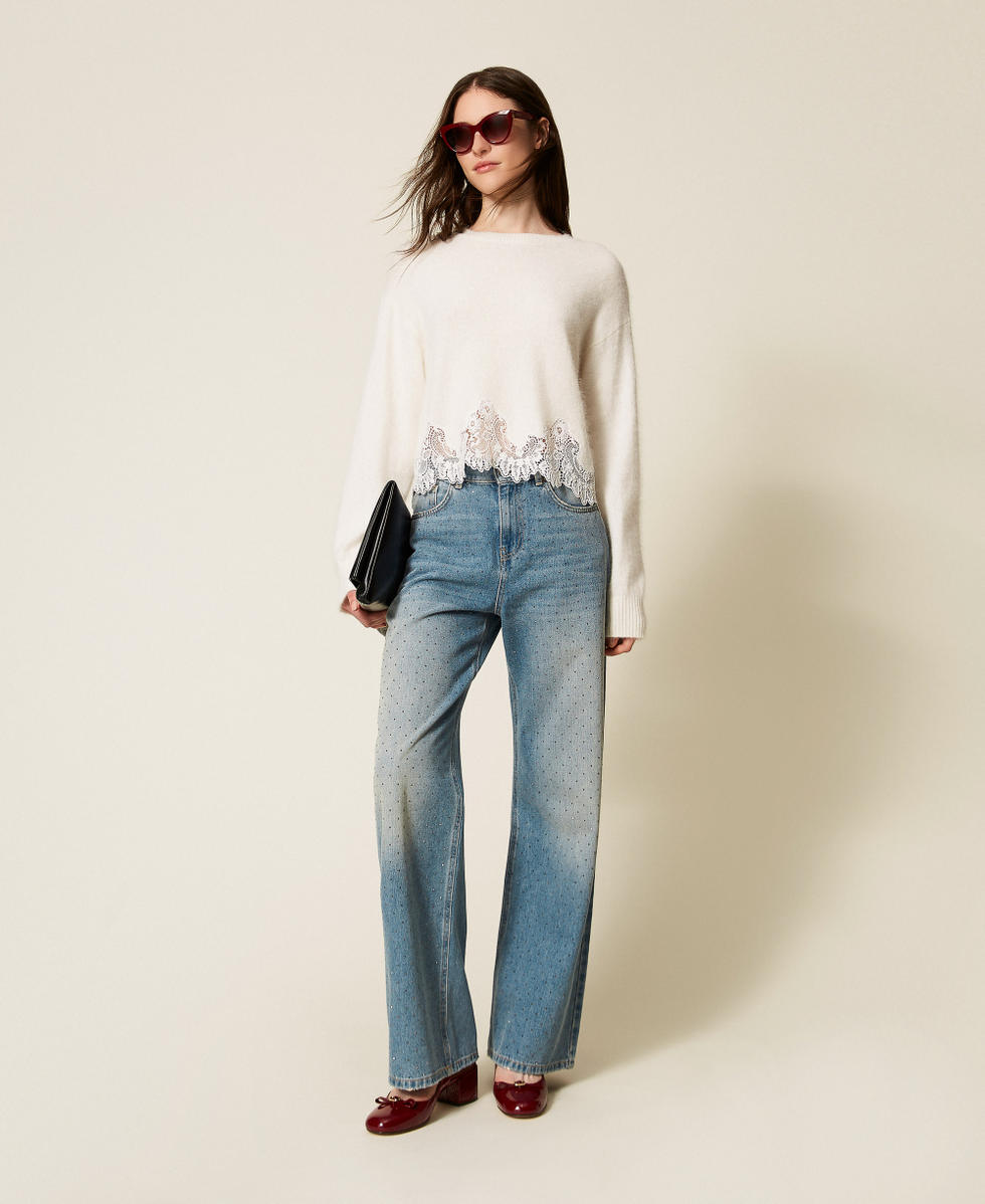 Pull en angora avec broderie et dentelle Blanc Neige Femme 252TT3381_00282_T0