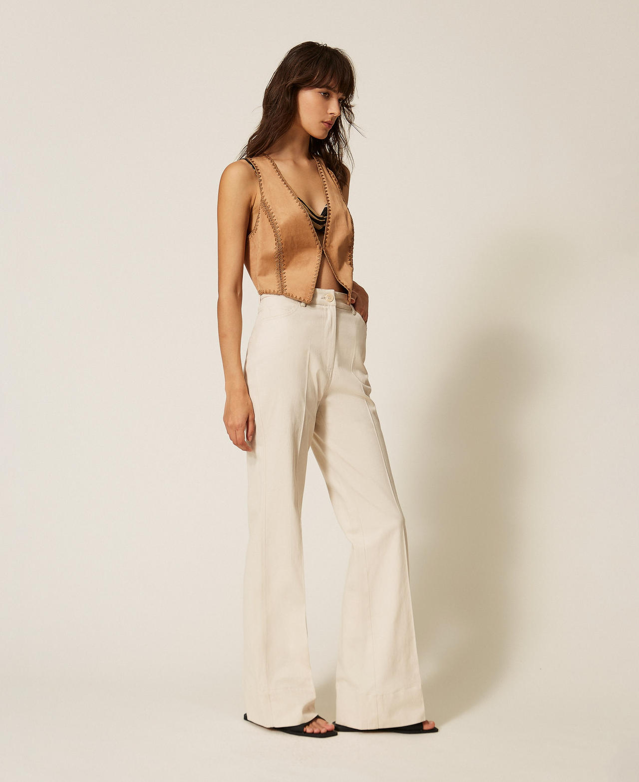 Suede waistcoat with embroidery "Hazelnut&rdquo; Brown Woman 261LB2MAA_10282_02