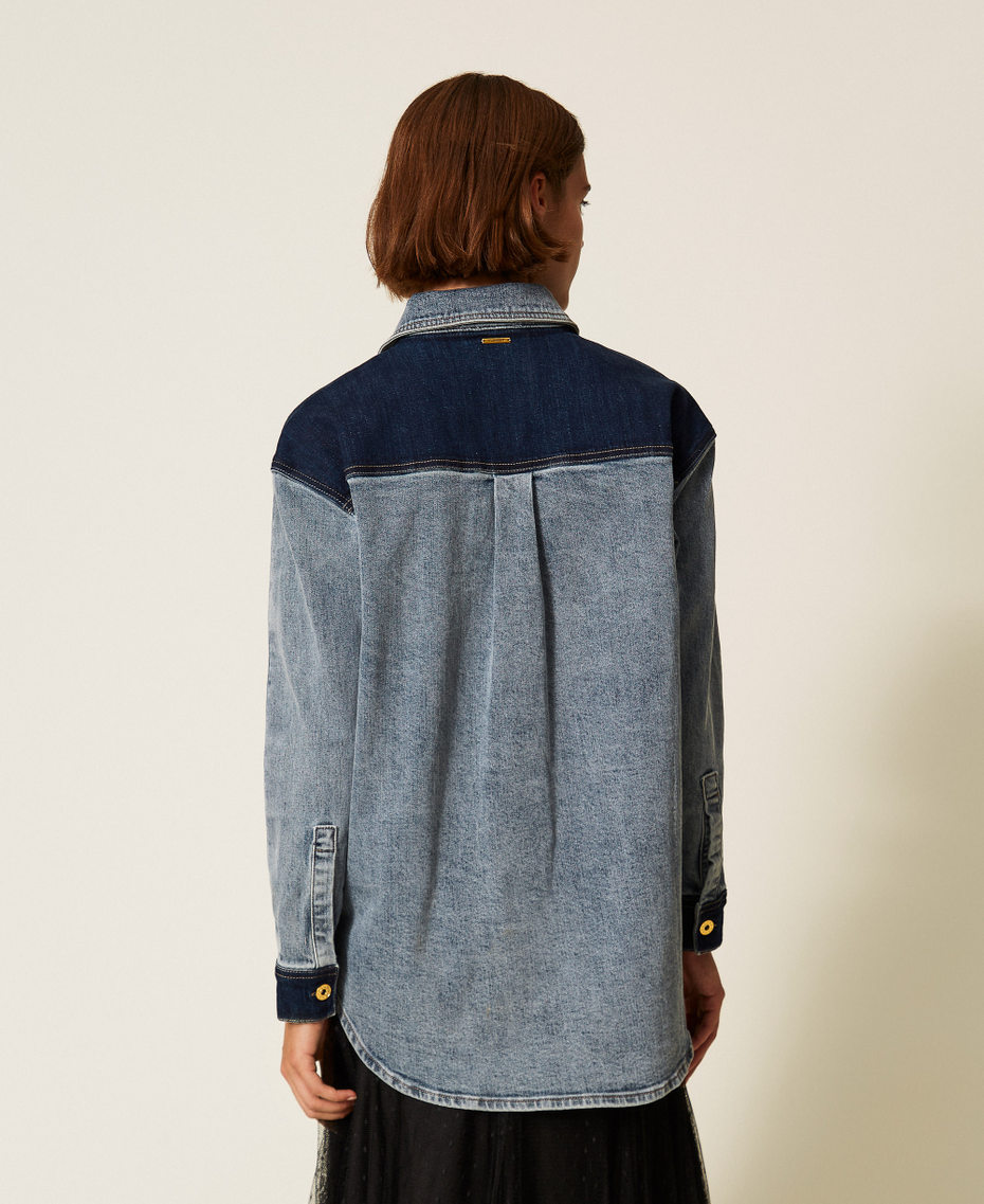 Two-tone denim shirt Two tone Light/Dark Denim Woman 252LI2HAA_12680_03