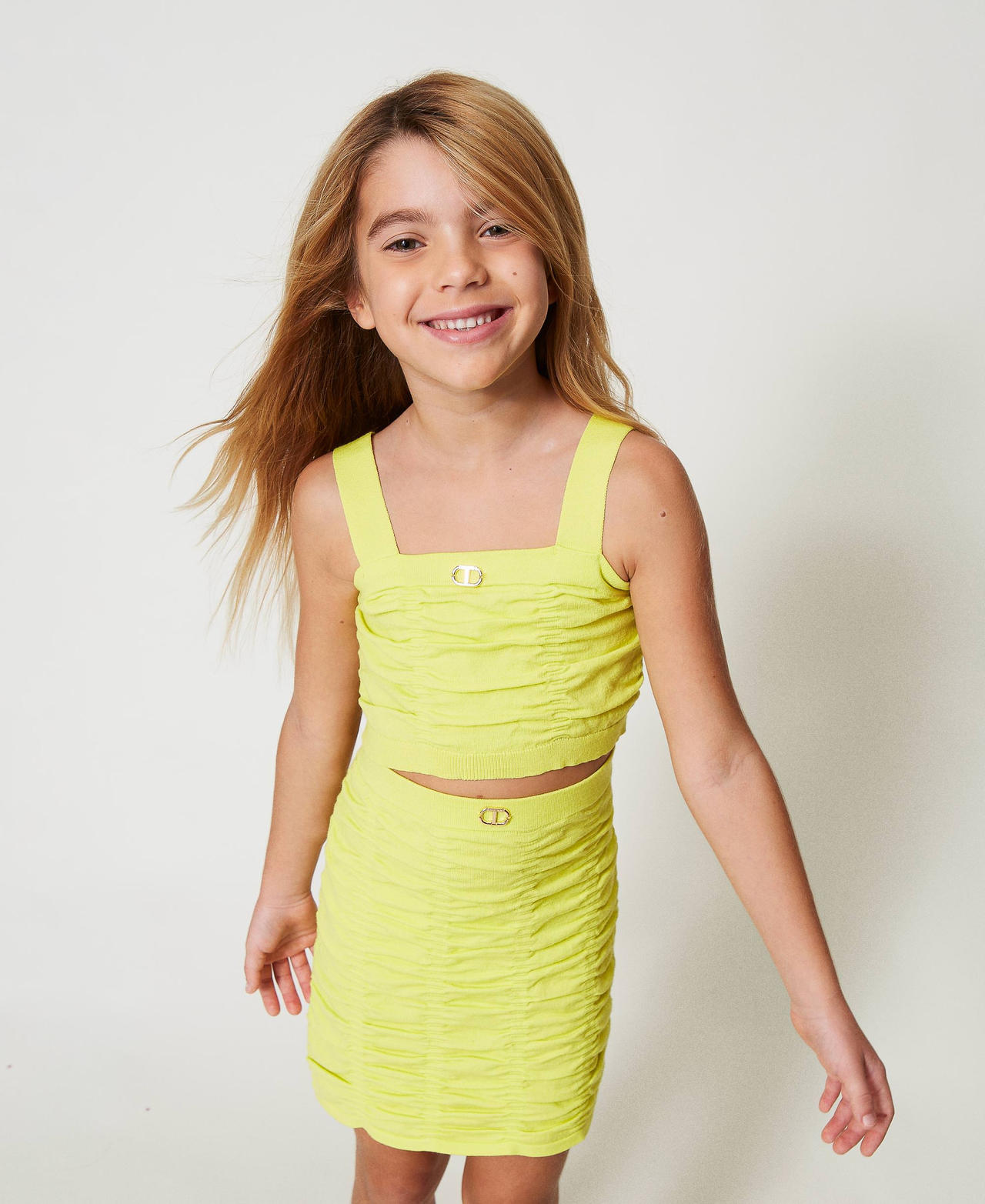 Embossed knit top with Oval T Yellow Plum Girl 251GJ3421_12124_01